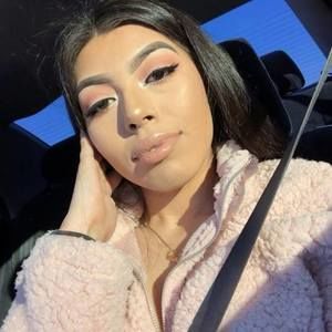 Meet your Posher, Juanita